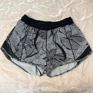 Women’s Lululemon Hotty Hot Shorts